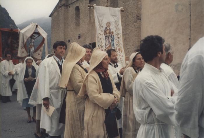 [Procession à Saint-Etienne-de-Tinée]